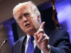 Trump se gaba de cruzada legal contra gigantes da mídia: ‘Eles são tão corruptos que pagam’ | Vídeo Trump se gaba de cruzada legal contra gigantes da mídia: 'Eles são tão corruptos que pagam' | Vídeo