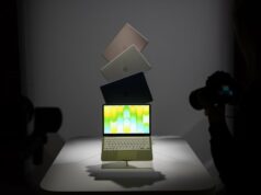 Tudo o que a Apple acaba de anunciar: iPhone 17e, MacBook Neo, monitores O iPhone 17e