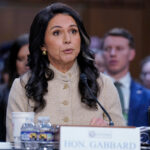 Tulsi Gabbard não consegue lidar com as questões dos democratas sobre o Irã