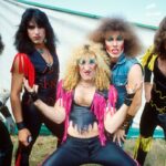 Twisted Sister aproveita o ícone do metal dos anos 80 para continuar o legado após a saída repentina do vocalista: 'Você não pode parar o rock'