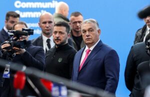 Ucrânia diz que funcionários de banco ucraniano foram detidos com remessa de dinheiro na Hungria Yahoo news home