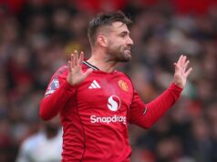 Um dentro, um fora? O sonho de Luke Shaw na Inglaterra está vivo, mas as esperanças do companheiro de equipe do Man Utd na Copa do Mundo estão praticamente acabadas – opinião Um dentro, um fora? O sonho de Luke Shaw na Inglaterra está vivo, mas as esperanças do companheiro de equipe do Man Utd na Copa do Mundo estão praticamente acabadas – opinião