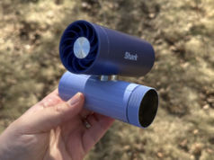 Um ventilador, um senhor e uma bolsa de gelo em um – o Shark ChillPill pode ser o acessório mais quente do verão Shark ChillPill com dois acessórios