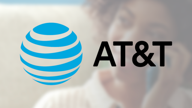 O logotipo da T-Mobile contra um fundo magenta