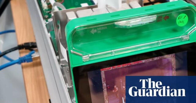 Uma placa de Petri com células cerebrais humanas está jogando Doom. Deveríamos ficar preocupados?
