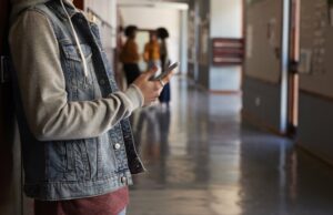 Use uma arma: chatbots de IA ajudam as pessoas a planejar a violência, diz o relatório Use uma arma: chatbots de IA ajudam as pessoas a planejar a violência, diz o relatório