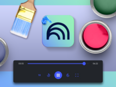 Usei NotebookLM para algo para o qual provavelmente não foi feito – e isso me surpreendeu Uma mesa com laptop e outros itens de escritório, com o logotipo NotebookLM no centro.