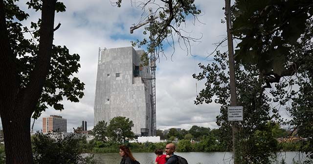 VÍDEO: Chicagoanos temendo aumento de aluguel perto do Centro Presidencial VÍDEO: Chicagoanos temendo aumento de aluguel perto do Centro Presidencial de Obama decidem se sindicalizar