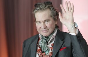 Val Kilmer estrelará novo filme quase 1 ano após a morte usando IA A primeira imagem do falecido Val Kilmer aparecendo no próximo filme