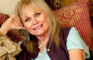 Valerie Perrine, atriz de ‘Superman’ indicada ao Oscar por ‘Lenny’, morre aos 82 anos Valerie Perrine, atriz de 'Superman' indicada ao Oscar por 'Lenny', morre aos 82 anos