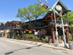 Várias pessoas mortas e até 20 baleadas em tiroteio em bar no Texas: relatório A polícia respondeu ao Backyard Beer Garden de Buford, no quarteirão 600 da Rio Grande Street, no centro de Austin, em 1º de março de 2026.