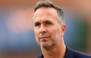 Vaughan sugere que a África do Sul deveria ter perdido contra os Windies para deixar a Índia Vaughan sugere que a África do Sul deveria ter perdido contra os Windies para deixar a Índia