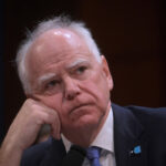 Veja Tim Walz ensinar o pior dos piores fanáticos do Partido Republicano