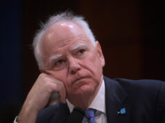 Veja Tim Walz ensinar o pior dos piores fanáticos do Partido Republicano Veja Tim Walz ensinar o pior dos piores fanáticos do Partido Republicano