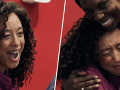 Veja a reação emocional de Corinne Bailey Rae a 140 crianças em idade escolar cantando seu hit ‘Put Your Records On’ Veja a reação emocional de Corinne Bailey Rae a 140 crianças em idade escolar cantando seu hit ‘Put Your Records On’