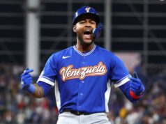 Venezuela derrota Itália e prepara final do WBC contra os EUA Maikel Garcia em ação.