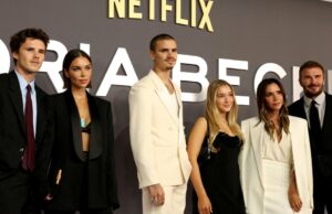 Victoria Beckham agradece a David e aos filhos mais novos por ‘sempre estarem presentes’ Victoria Beckham compartilha sentimentos pelo filho Brooklyn em meio a um drama familiar contínuo: 'Nós dois amamos você'