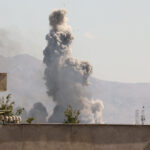 Vídeo: Fumaça sobe acima de Teerã após os últimos ataques EUA-Israel