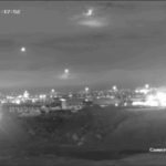 Vídeos mostram onda de mísseis disparados do Líbano para Israel