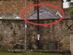 Vitória de Geri Halliwell-Horner depois que o conselho deu luz verde para manter a pérgola ‘ilegal’ construída sem permissão de planejamento em sua mansão de £ 9,2 milhões O telhado de ardósia da pérgula é visível da estrada fora da propriedade de Geri Halliwell-Horner e do marido Christian Horner