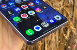 Você provavelmente está ignorando o melhor aplicativo da Samsung – e ele ficou ainda melhor O logotipo da Google e da Samsung Galaxy Store em um fundo azul