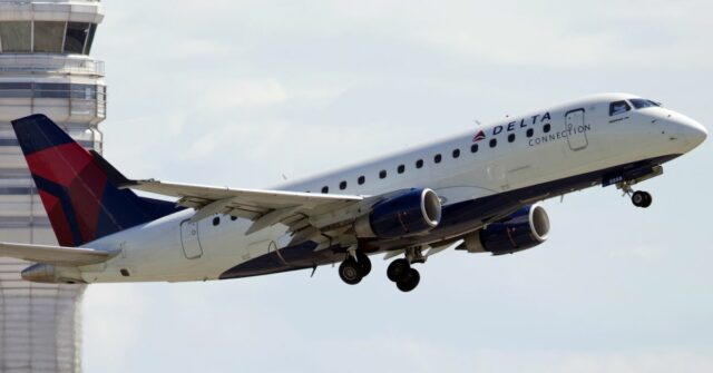 Voo de Los Angeles para Sydney enfrenta turbulência e lança tripulação no ar
