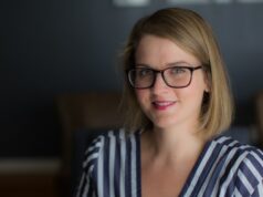 WGA West adoça oferta ao sindicato de funcionários, que pode fazer piquete nas negociações da AMPTP WGA West adoça oferta ao sindicato de funcionários, que pode fazer piquete nas negociações da AMPTP