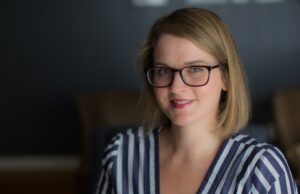 WGA West adoça oferta ao sindicato de funcionários, que pode fazer piquete nas negociações da AMPTP WGA West adoça oferta ao sindicato de funcionários, que pode fazer piquete nas negociações da AMPTP