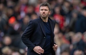 Steve Bruce diz que Michael Carrick já superou a ‘parte difícil’ de se tornar técnico do Man Utd Wayne Rooney acha que há uma explicação “simples” para o início brilhante de Michael Carrick no Man Utd