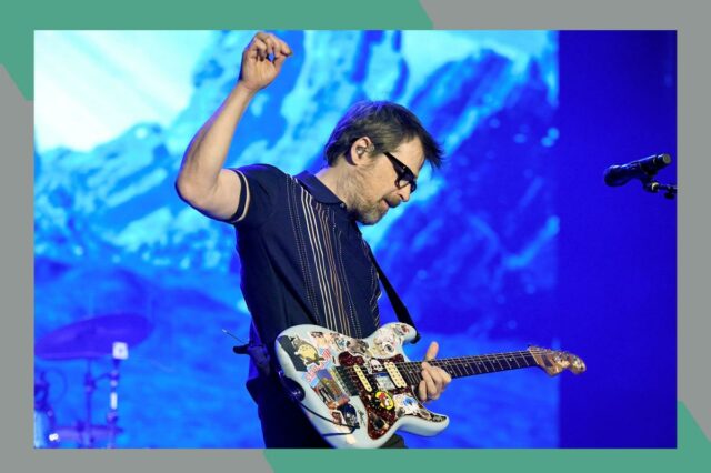 Weezer anuncia turnê 'The Gathering' com The Shins. Obtenha ingressos Weezer anuncia turnê 'The Gathering' com The Shins. Obtenha ingressos agora