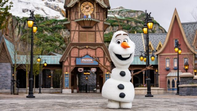 World of 'Frozen' estreia na Disneyland Paris: como Walt Disney World of 'Frozen' estreia na Disneyland Paris: como Walt Disney Imagineers deram vida ao Palácio de Gelo de Olaf e Elsa