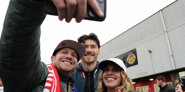 Wrexham x Chelsea - quinta rodada da FA Cup AO VIVO: último placar, notícias e atualizações do time enquanto os Blues viajam para enfrentar o time de alto nível do campeonato em um empate de grande sucesso
