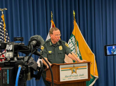 Xerifes da Flórida pedem ‘caminho para a cidadania’ para migrantes ilegais com empregos Xerifes da Flórida pedem 'caminho para a cidadania' para migrantes ilegais com empregos