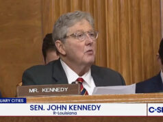 ‘You Trigger My Gag Reflex’: senador republicano e testemunha criticam as deportações em massa de Trump Yahoo news home