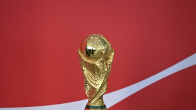 YouTube faz acordo da Copa do Mundo com a FIFA que permite que emissoras transmitam partes dos jogos ao vivo
