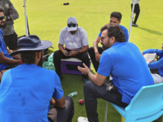 Zaheer Khan conduz acampamento especializado em bola vermelha para jogadores rápidos no BCCI CoE Zaheer Khan conduz acampamento especializado em bola vermelha para jogadores rápidos no BCCI CoE