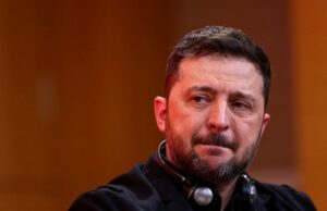 Zelenskiy diz que a Ucrânia quer dinheiro e tecnologia em troca de ajuda com drones no Oriente Médio Yahoo news home