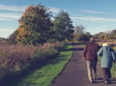 7 Olahraga Ini Cocok para Lansia agar Tetap Bugar dan Aktif 7 Olahraga Ini Cocok para Lansia agar Tetap Bugar dan Aktif