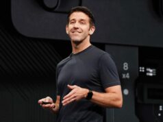 A Apple tem rumores de que mais de 10 novos produtos serão lançados primeiro, com John Ternus como CEO A Apple tem rumores de que mais de 10 novos produtos serão lançados primeiro, com John Ternus como CEO