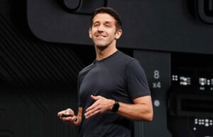 John Ternus é fã da Apple TV, mas quer torná-la ‘mais competitiva’: relatório A Apple tem rumores de que mais de 10 novos produtos serão lançados primeiro, com John Ternus como CEO