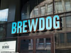 A BrewDog deixou £ 20 milhões em contas não pagas para empresas do Reino Unido quando faliu – enquanto novos proprietários revelam planos para fazer com que valesse US$ 1 BILHÃO A gigante escocesa da cerveja deve quase 500 empresas, desde clubes de futebol, universidades, cafeterias, padarias e serviços de lavanderia, até advogados, conselhos e parques de férias, de acordo com um relatório dos administradores Alixpartners