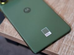 A Motorola está lançando um número ridículo de telefones com o mesmo nome Tela do Motorola Edge 70