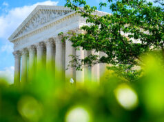 A Suprema Corte apoia o centro antiaborto, levantando temores da 1ª Emenda sobre a investigação estadual Yahoo news home
