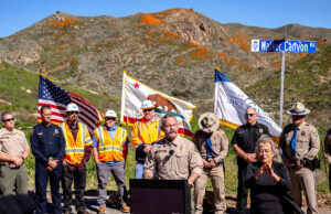 A Suprema Corte da Califórnia ordena que o xerife do Partido Republicano interrompa a investigação eleitoral e preserve as cédulas apreendidas Yahoo news home