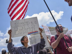A Suprema Corte ficará do lado de Trump – ou da Constituição? Os juízes da Suprema Corte Samuel Alito, à esquerda, e Clarence Thomas observam durante a 60ª posse presidencial na Rotunda do Capitólio dos EUA em Washington, segunda-feira, 20 de janeiro de 2025. (Chip Somodevilla/Pool Photo via AP)