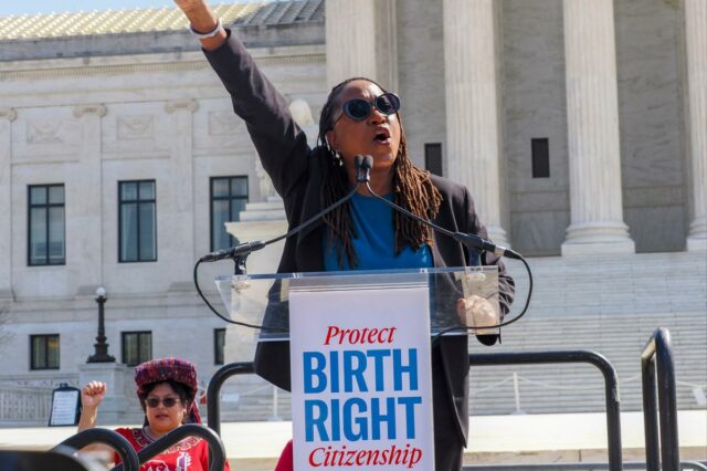 A ameaça da cidadania por nascença, a diminuição do valor A ameaça da cidadania por nascença, a diminuição do valor da OTAN para os EUA e outros comentários