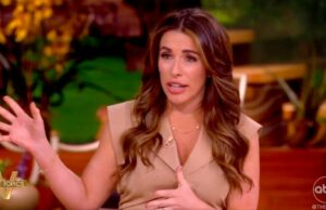 A apresentadora de ‘The View’, Alyssa Farah Griffin, se encolhe com a afirmação de RFK Jr. que a IA ajudou o dono de um cachorro a curar o câncer: ‘Este é nosso especialista’ | Vídeo Joy Behar em