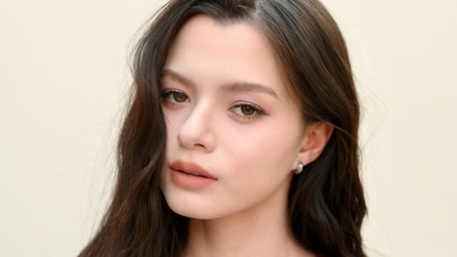 A atriz tailandesa-britânica Becky Armstrong assina com a CAA (EXCLUSIVO)
