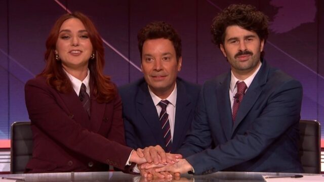 A atualização de fim de semana do 'SNL UK' recruta Jimmy Fallon para assar Jeffrey Epstein, Benson Boone, Lily Allen e mais: 'Somos apenas dois apresentadores, sentamos ao lado de um apresentador mais famoso, pedindo a ele para aumentar nossas classificações'
