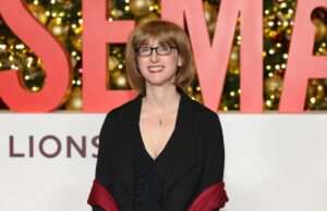 A autora de ‘The Housemaid’, Freida McFadden, revela sua verdadeira identidade: ‘Estou cansada de que isso seja um segredo’ A autora de 'The Housemaid', Freida McFadden, revela sua verdadeira identidade: 'Estou cansada de que isso seja um segredo'